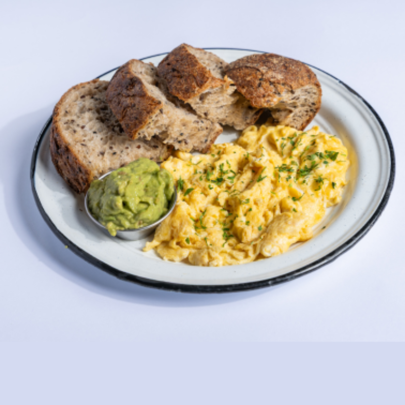 3 huevos de campos mas palta 
