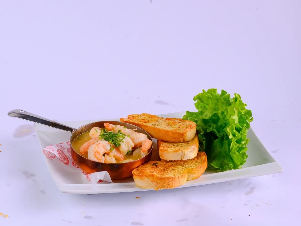 Camarones al Ajillo