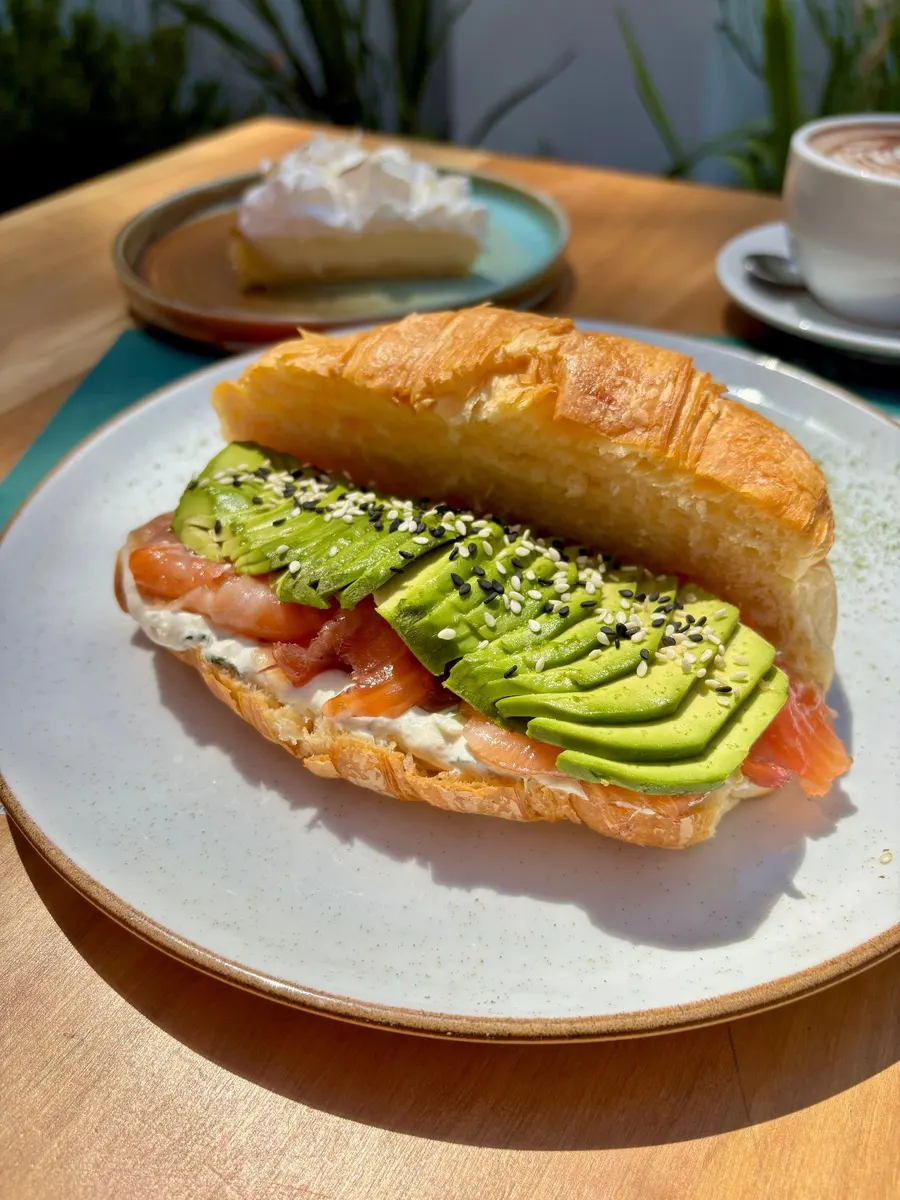 Croissant Salmón Laban